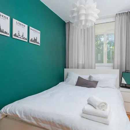 Gliniana 3-bedroom Apartman Wrocław